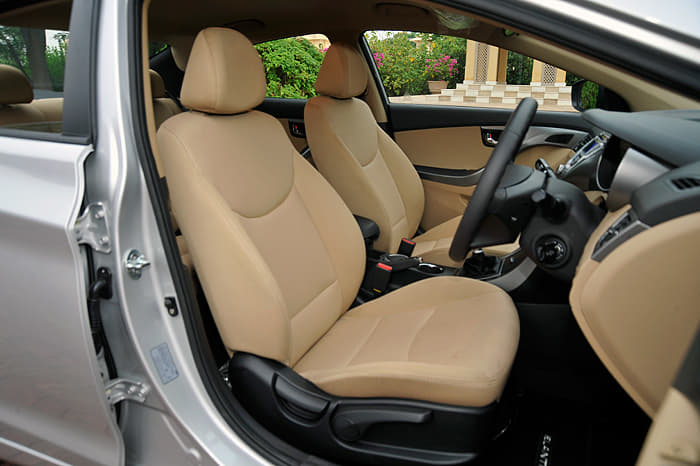 New Hyundai Elantra 2012 photos